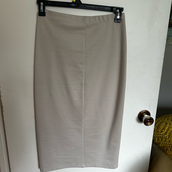 Babaton Midi Pencil Skirt - Picture 4 of 5